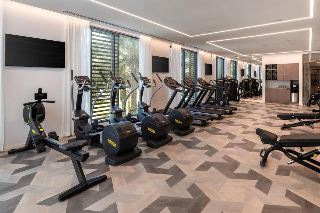 Palace Beach Resort Fujaira Esterno foto The gym at the hotel