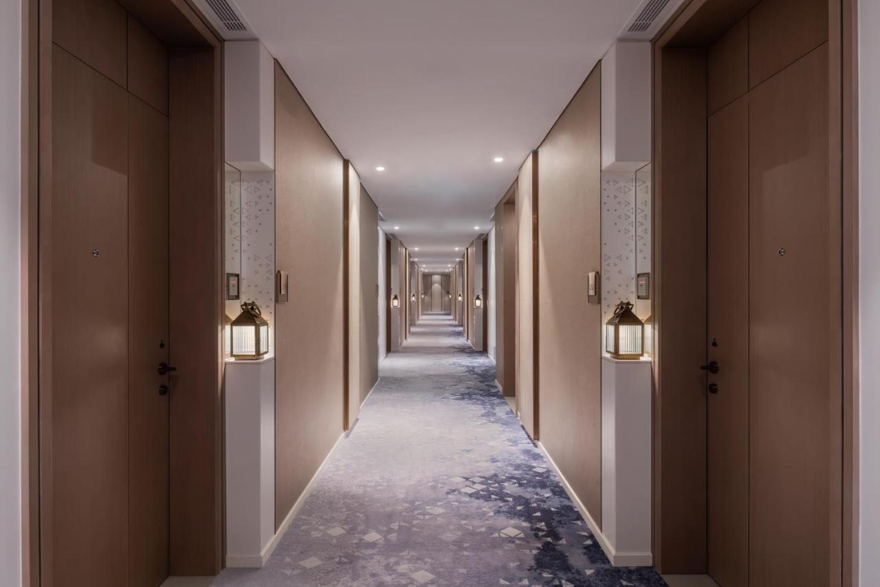 Palace Beach Resort Fujaira Esterno foto Corridor